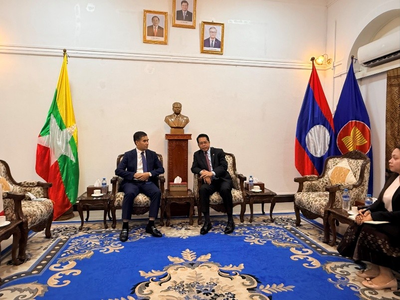 ĐẠI SỨ NGUYỄN ANH ĐỨC CHÀO XÃ GIAO ĐOÀN NGOẠI GIAO CÁC NƯỚC ASEAN